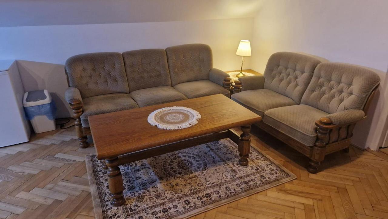 Old Town Apartamento *